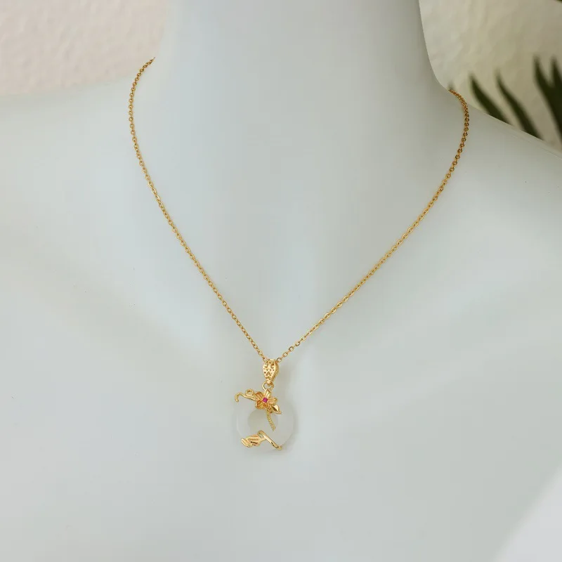 European and American Fashion Stainless Steel Necklace Temperament High-end Butterfly Flower Pendant Versatile Clavicle Chain