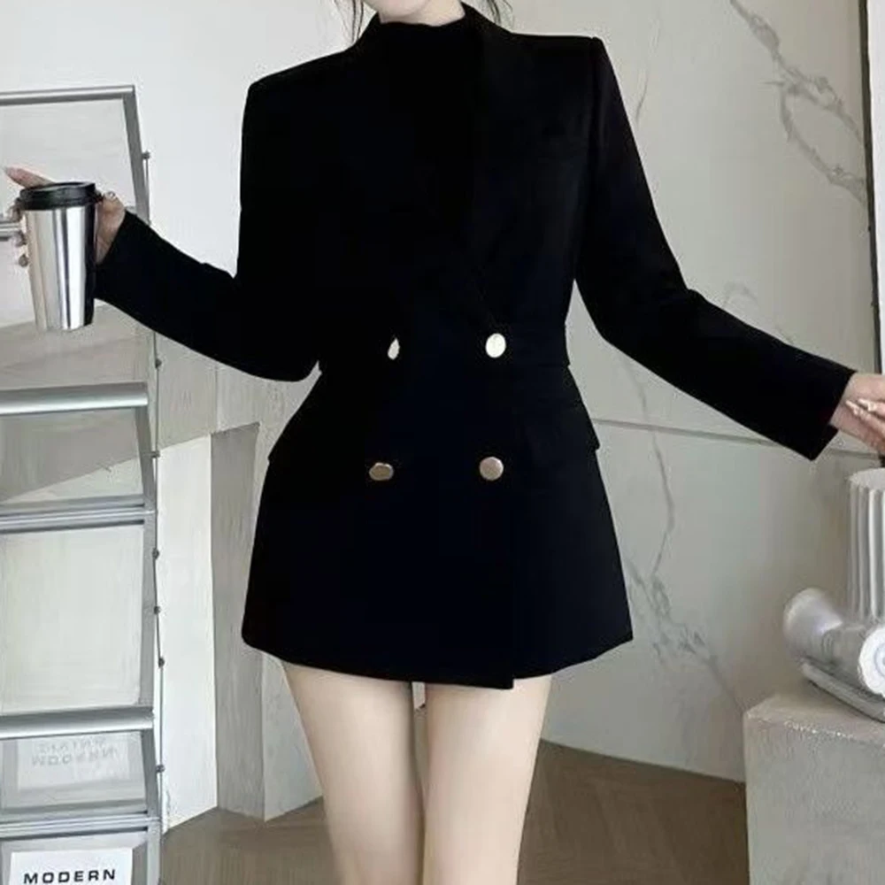 سترة ضيقة جديدة على الموضة لعام 2025 صف مزدوج للركاب النسخة الكورية بدلة موسى سترة موخير دي مودا