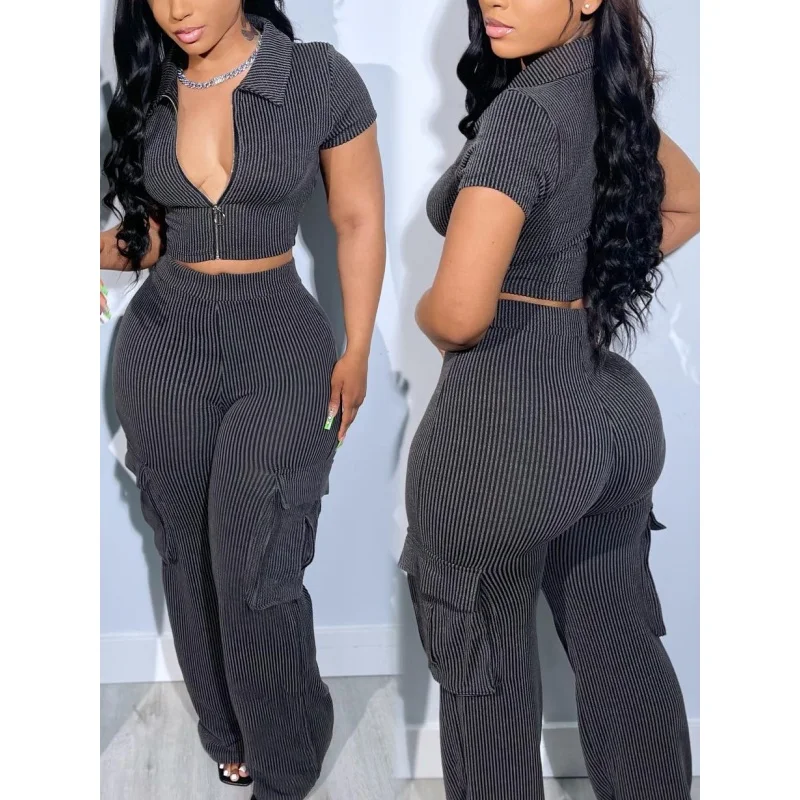 Geripptes, gestreiftes zweiteiliges Outfit für Damen, Revers, Reißverschluss, kurzärmeliges Crop-Top, hochtaillierte Cargo-Hose mit weitem Bein, lässiger Trainingsanzug – Detail 2
