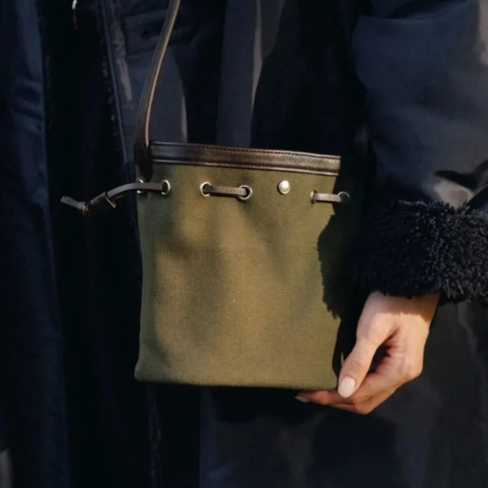 Drawstring Canvas Spell Leather Bucket Niche Contrasting Color Splicing Color Mobile Phone Fashionable Shoulder Messenger Bag