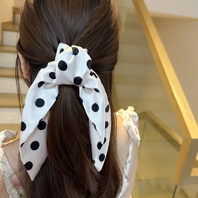 شريط فيونكة مع مشبك ذيل حصان مضلع، انتزاع شعر من نسيج البولكا المنقط، أغطية رأس أنيقة وساحرة للنساء