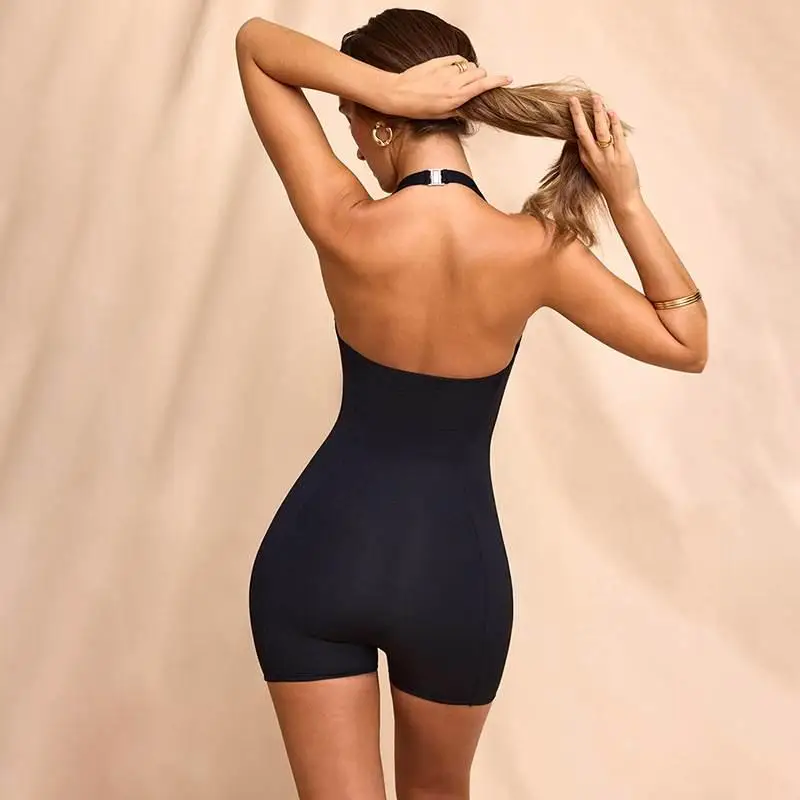 Amerikanischer, sportlicher Stil, Neckholder, ärmellos, rückenfrei, schmale Passform, kurzer Einteiler für den Herbst-Innenbereich