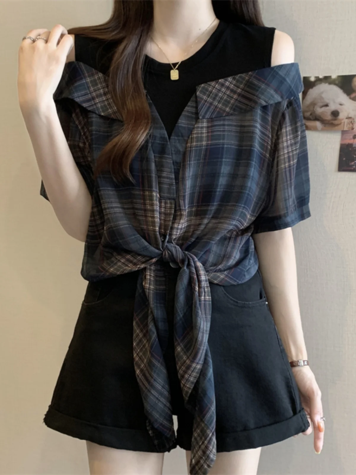 Retro Hong Kong Style Women's Plaid Shirt Summer plus Size Slimming Fashionable Shoulder Bared Apparels Short Sleeve Button up