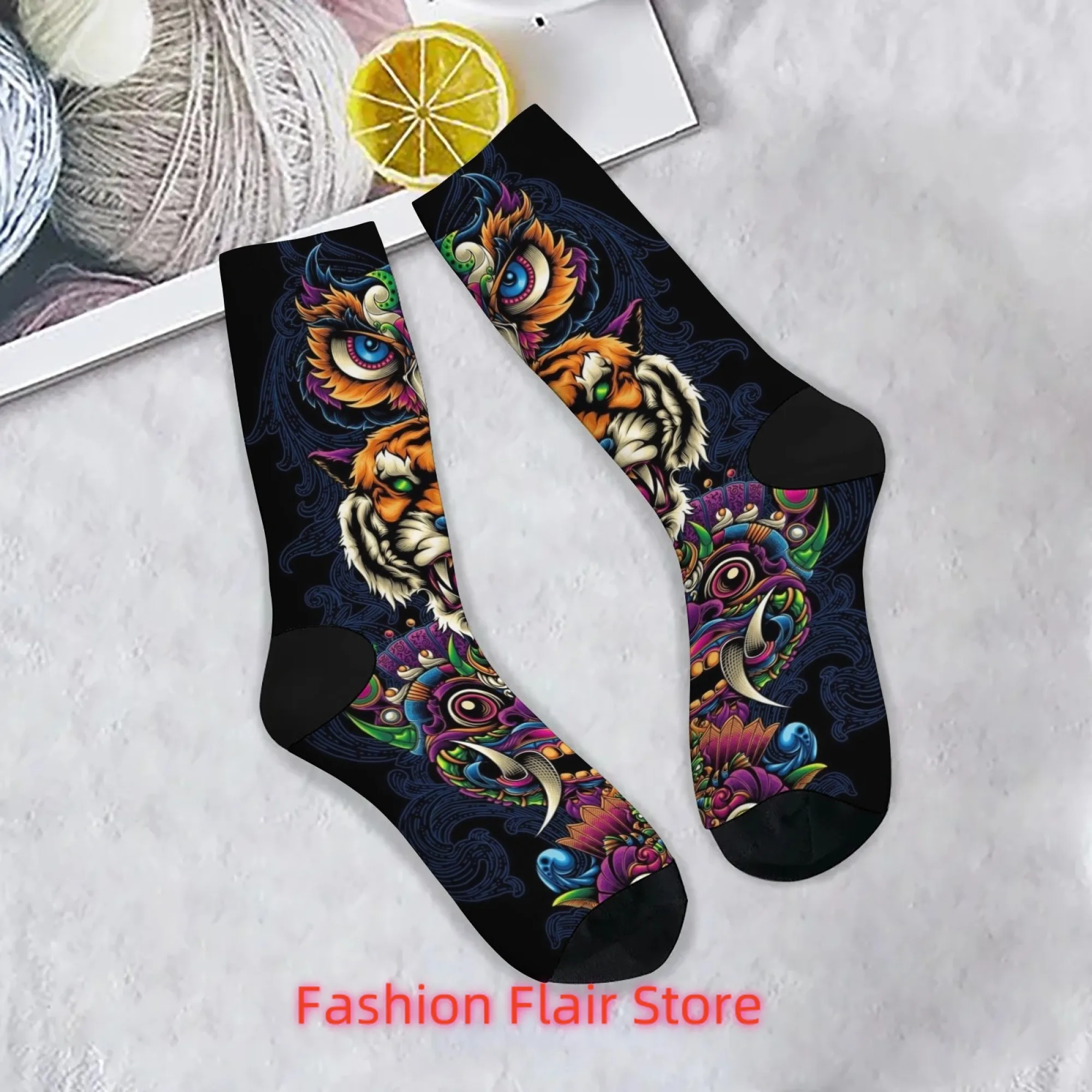 

Animal Totem Theme Casual Socks Novelty Harajuku Street Hip-Hop Crew Socks Comfortable Breathable Non-slip Women's Socks Gift