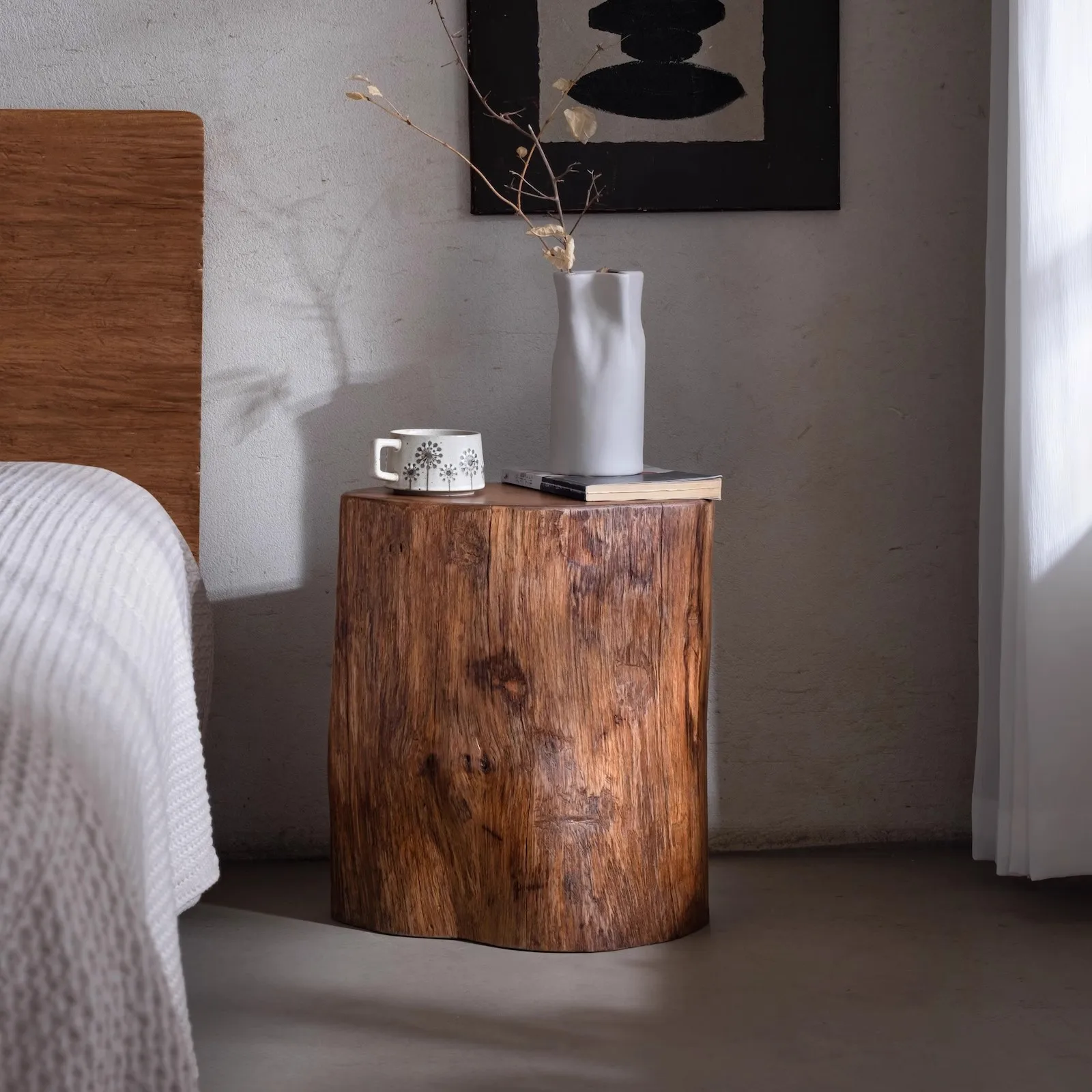 Retro Art Home Decor Vase Display Stand Solid Wood Material Japanese Wabi-Sabi Style Living Room Side Table Bedroom Nightstand