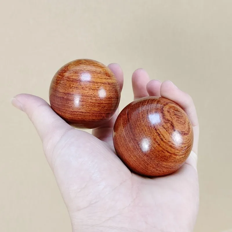 Health care ball handball wood Vietnamese rosewood hardwood carving walnut healthy gift giving the ball to the elders