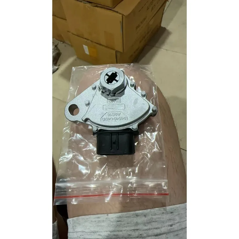 

Door Lock Actuator Motor Central Locking 84540-71010 84540-06010 For Toyota Camry Corolla RAV4 Highlander Engine Parts