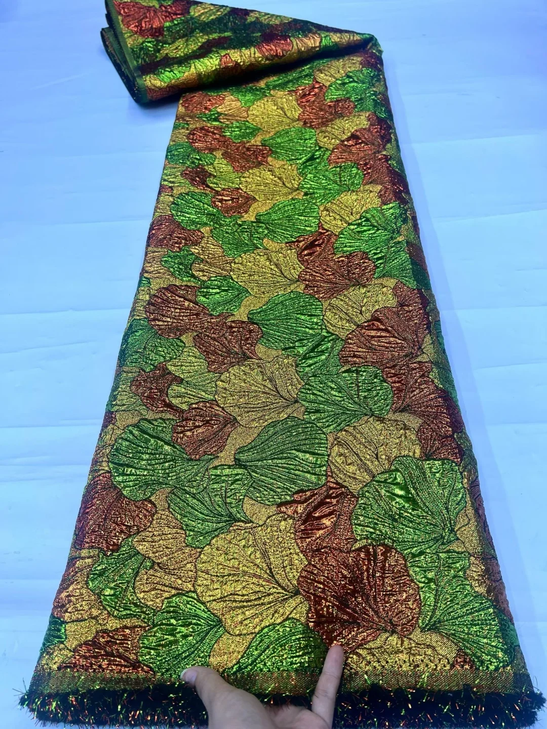 olevo-l’ultima-collezione-di-tessuti-in-pizzo-jacquard-francese-broccato-africano-pizzo-con-ricami-dorati-e-tessuti-in-pizzo-nigeriano-perfetti-per-abiti-da-sposa