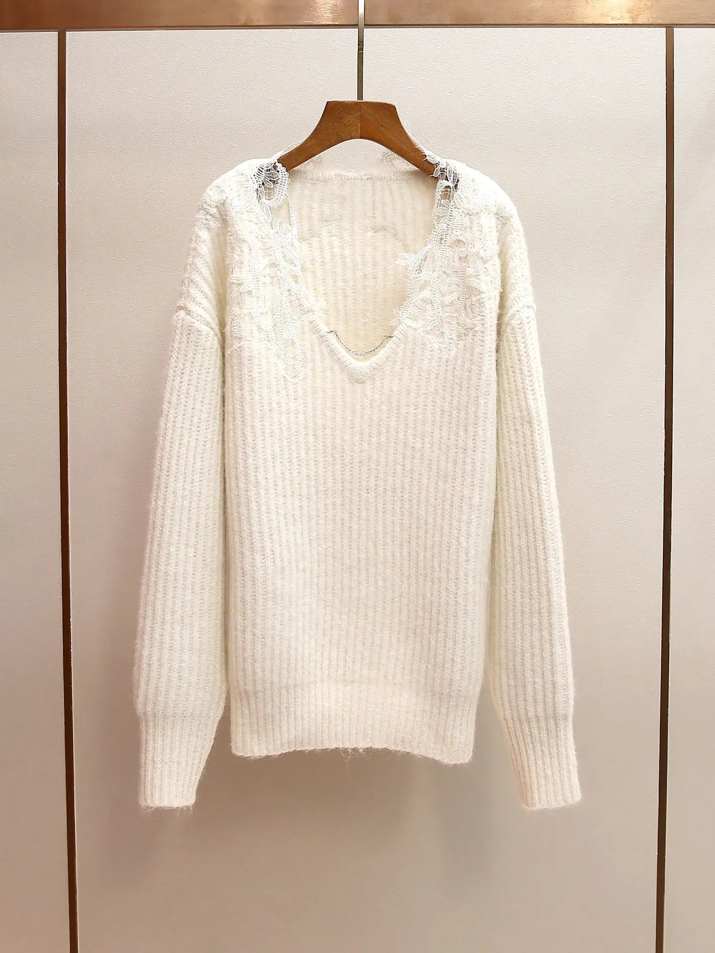 

Элегантный женский зимний свитер в корейском стиле с V-образным вырезом, кружевными вставками, свободного кроя, универсальный, вязаный кардиган, оверсайз свитер для женщин.