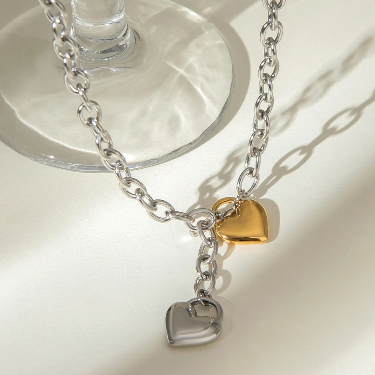 

Fashionable and Simple Heart Shape Design Necklace Pendant Stainless Steel 18k PVD Gold-plated Waterproof Necklace