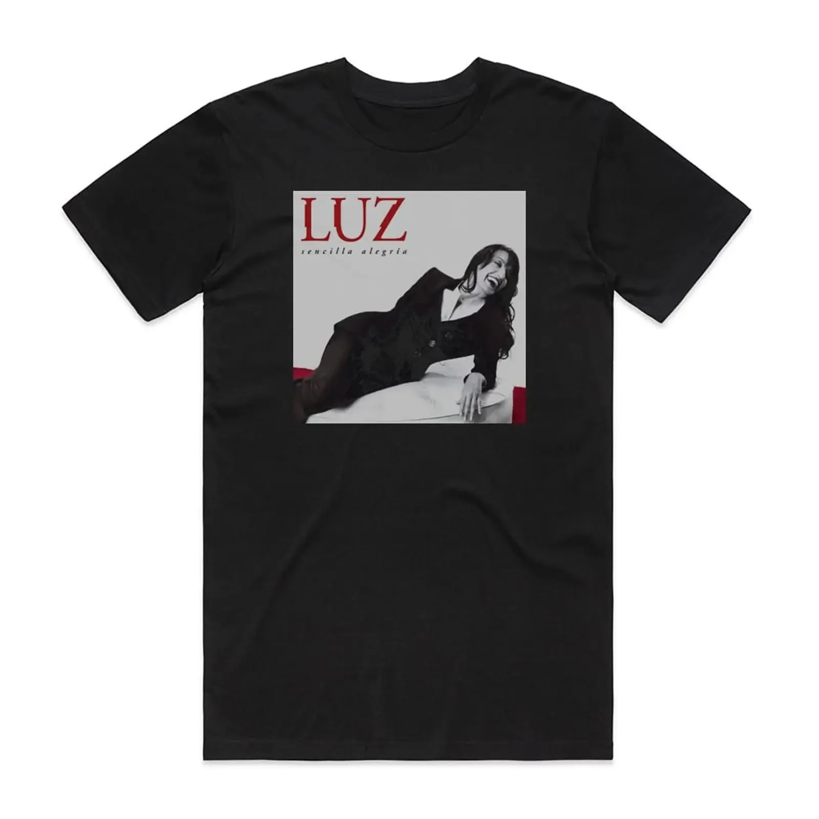 Camiseta Unissex Preta Vintage Lavada com Estampa da Capa do Álbum Luz Casal Sencilla Alegra - Roupa Designer Macia, Casual e Respirável