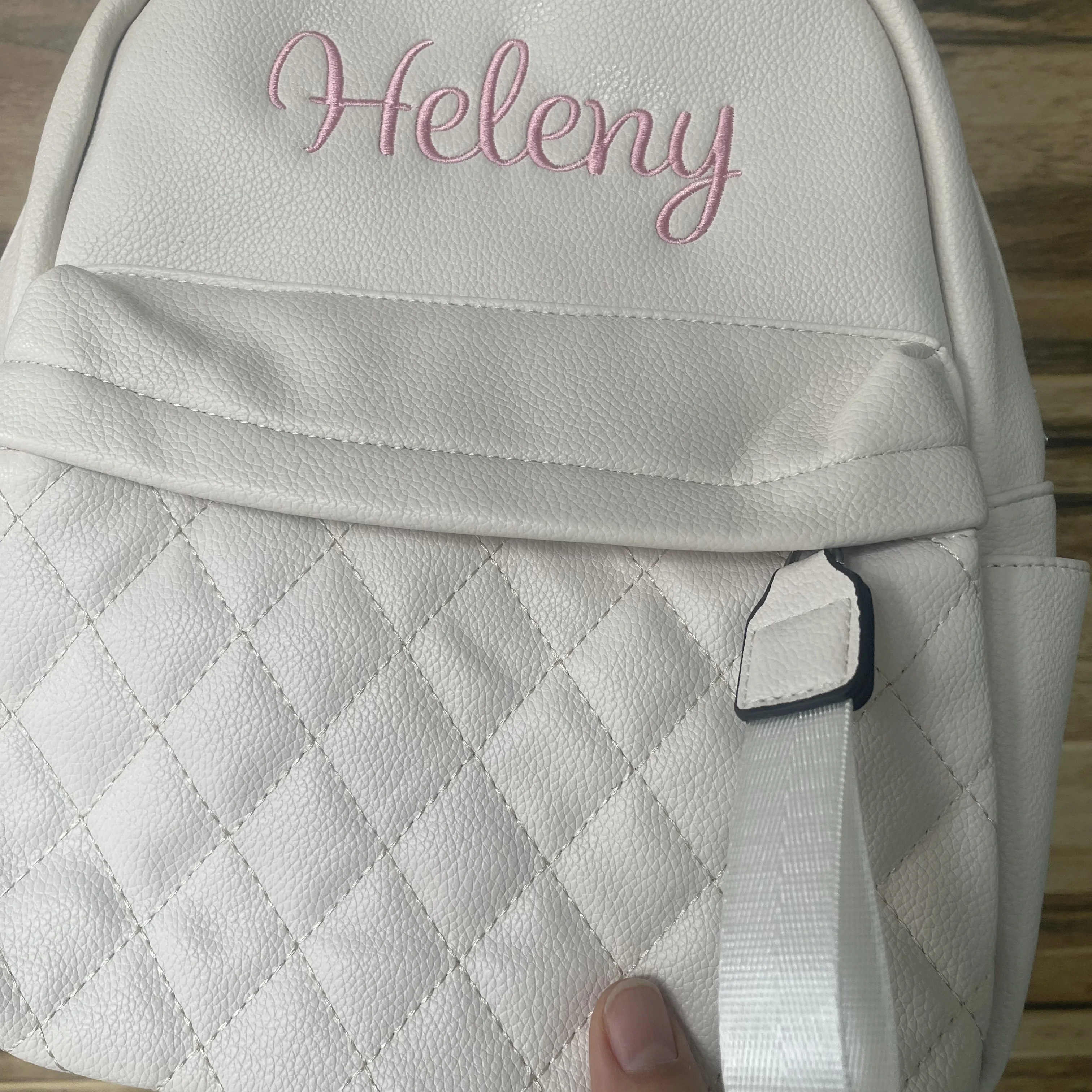 Bolsa de ombro personalizada PU para mulheres, mochila PU macia, presente de aniversário exclusivo, nome bordado personalizado, moda ao ar livre da menina