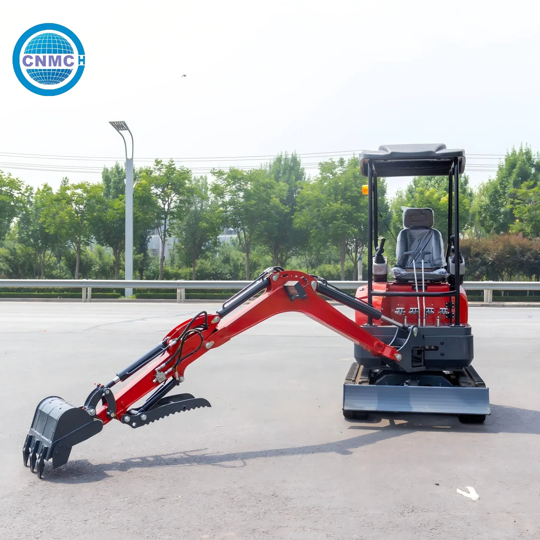 

CNMC 1.8 Ton Mini Excavator Kubota Small Digger Excavator Attachment High Quality With All Accessories Portable Easy to Operate
