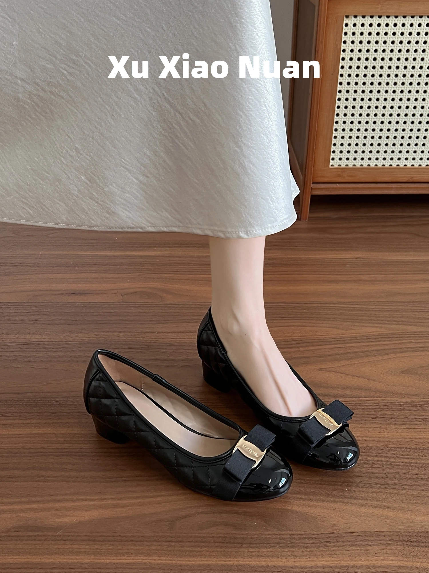 lamb-leather-knot-round-head-mid-heel-women's-shoes-fall-new-style-small-fragrance-style-diamond-grid-pattern-slip-on