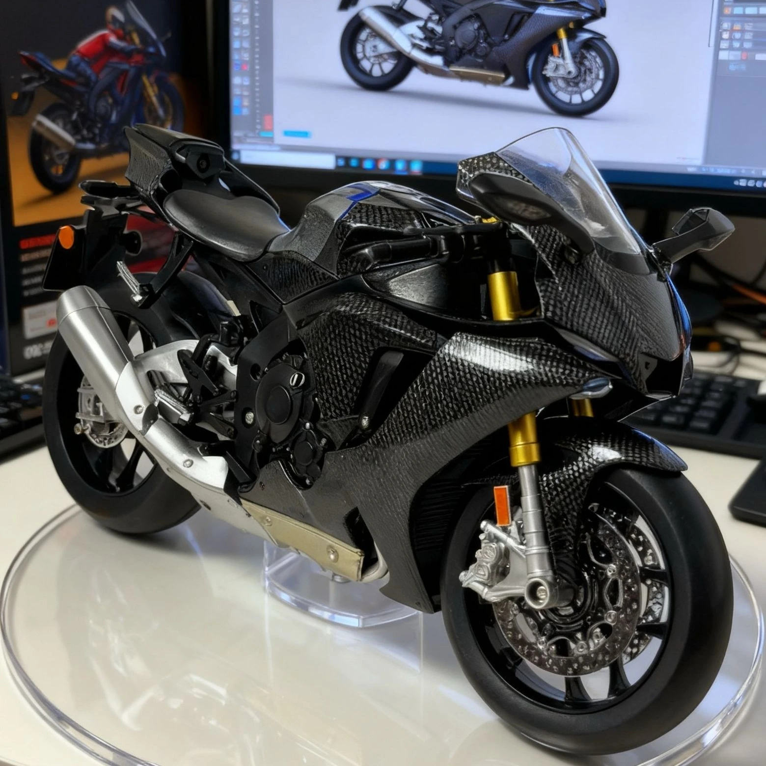 

1:6 Oversize Yamaha R1M Alloy Die-cast Motorcycle with Ignition Start & Water Misting Effect, Collectible Display Piece