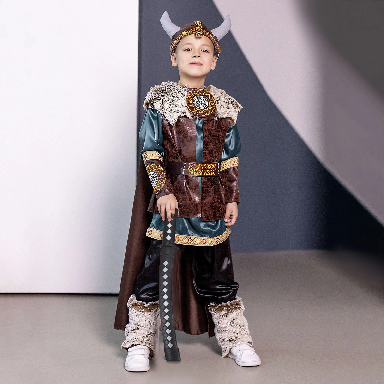 Realistic Design Kids Sword Prop Made of Wear-Resistant Plastic Ideal for Cosplay Halloween Party Role Playing Games