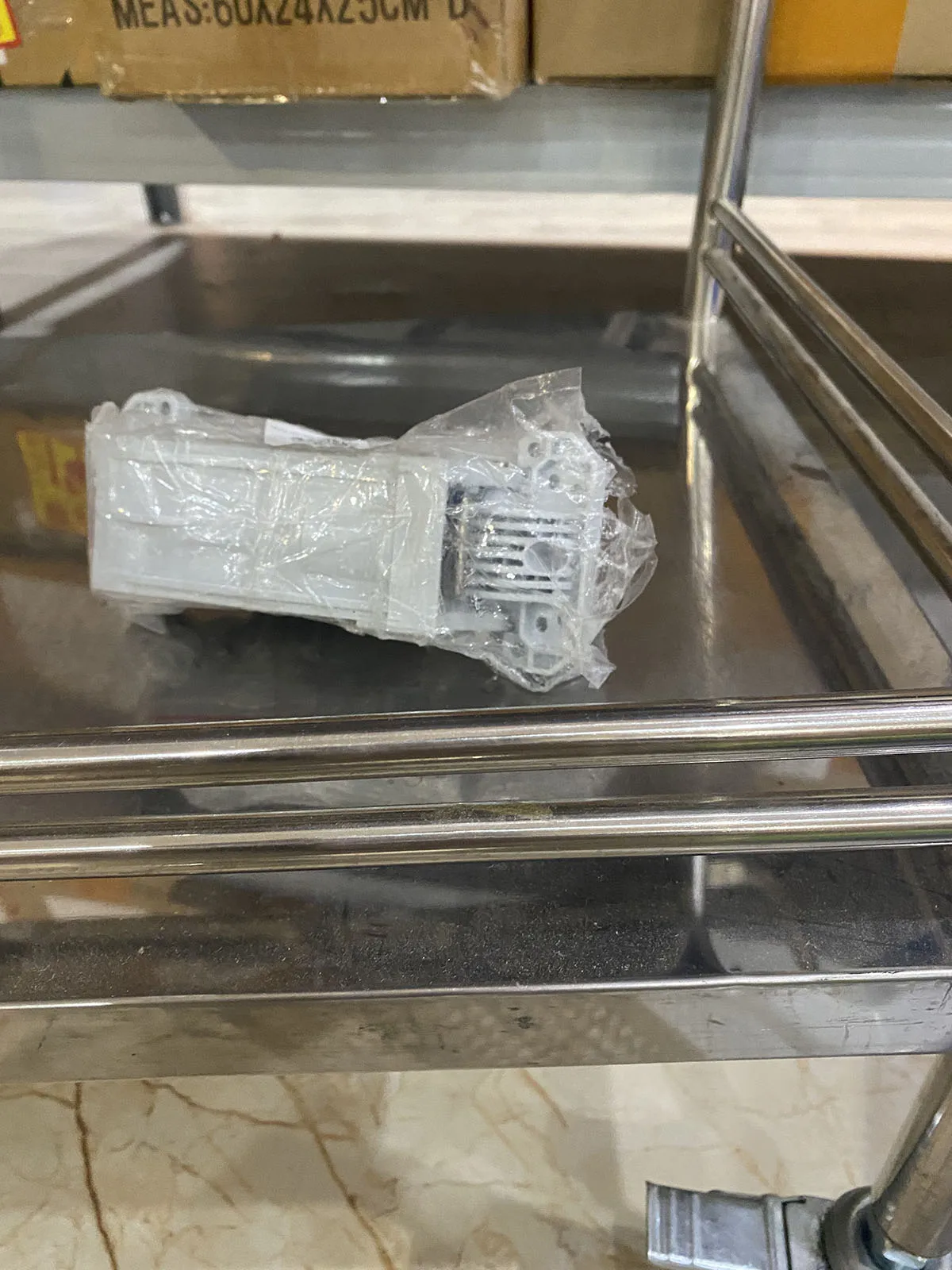 

1 комплект шарнира ADF в сборе CQ819-60011 для HP LaserJet Enterprise 700 Color M725 M775 MFP M725dn M725f M725z M775dn M775