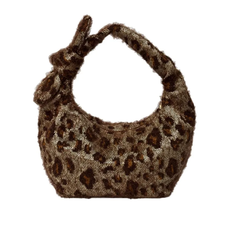 

New Stylish Leopard Print Faux Fur Casual Large-capacity Plush Handbag for Autumn/winter Fashionable Underarm Shoulder Bag 2025