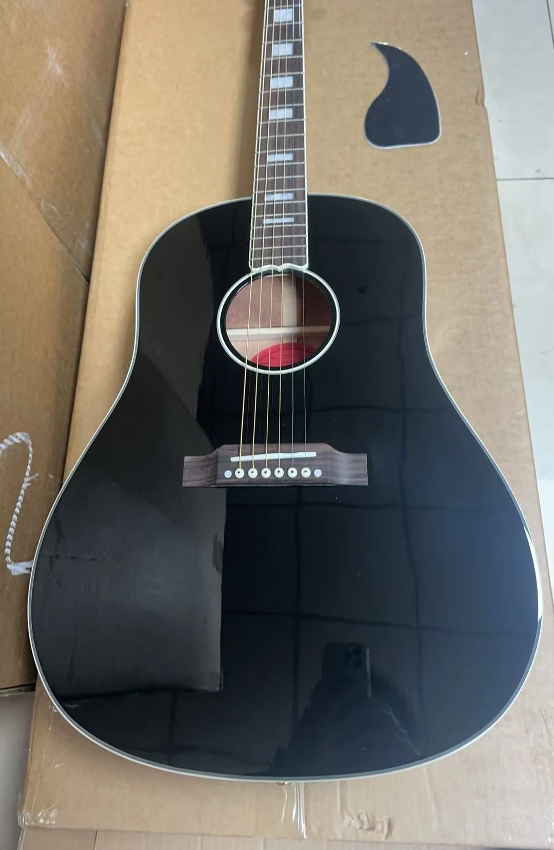 

Акустическая гитара с 20 ладами, высококачественная, из эбенового дерева, с черной накладкой, верхней декой из цельного дерева, грифом из эбенового дерева, костяным нутом и седлом