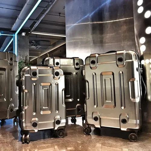 트렌디한 멋진 기술 감각 여행 가방, 신상 범용 휠 트롤리 케이스, 비밀번호 탑승 가방