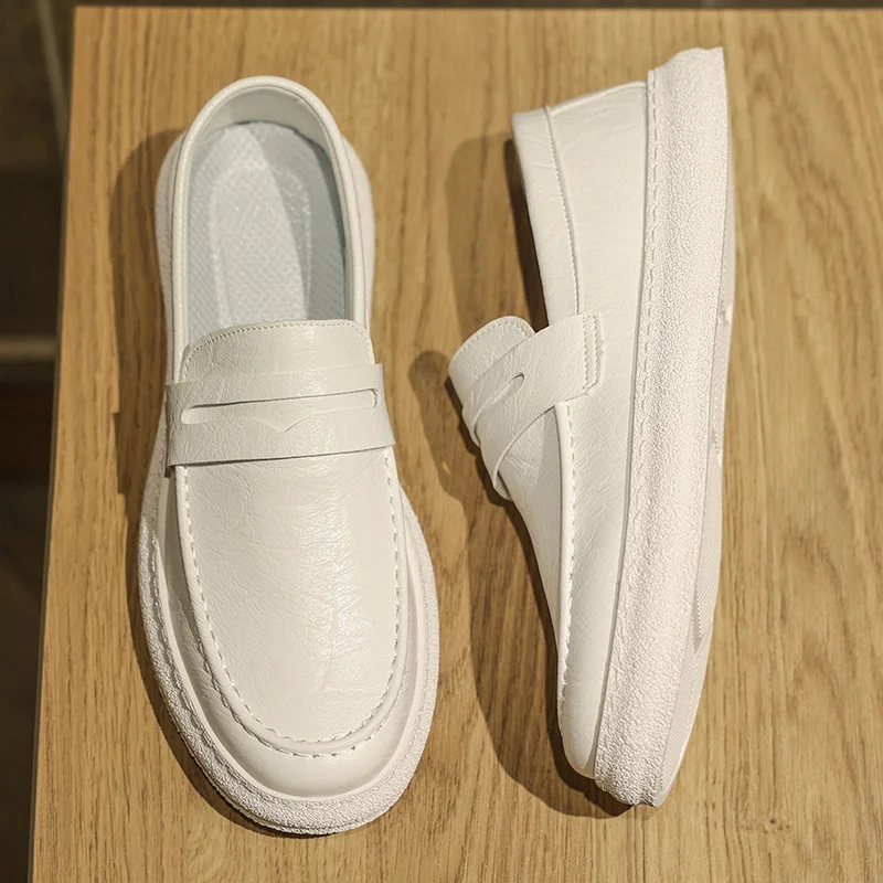 

Hot Selling Men's Loafers in Europe America Soft Soled Simple Small White Shoes Men's Leather Casual Shoes Park Walking Shoes