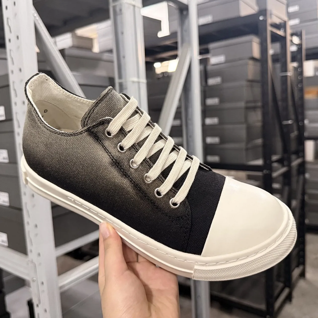 Black White Gradient Canvas 26ss Casual Shoes High Top Men's Low Top Shoe Women's Sneaker Flat Ankle Boots Ro Luxury Footwear