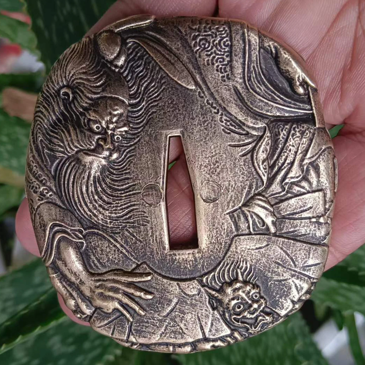 Old Style Embossed Brass Tsuba Sword Guard Traditional Ukiyo-e Pattern Japanese Katana Fitting for Martial Arts Collectors