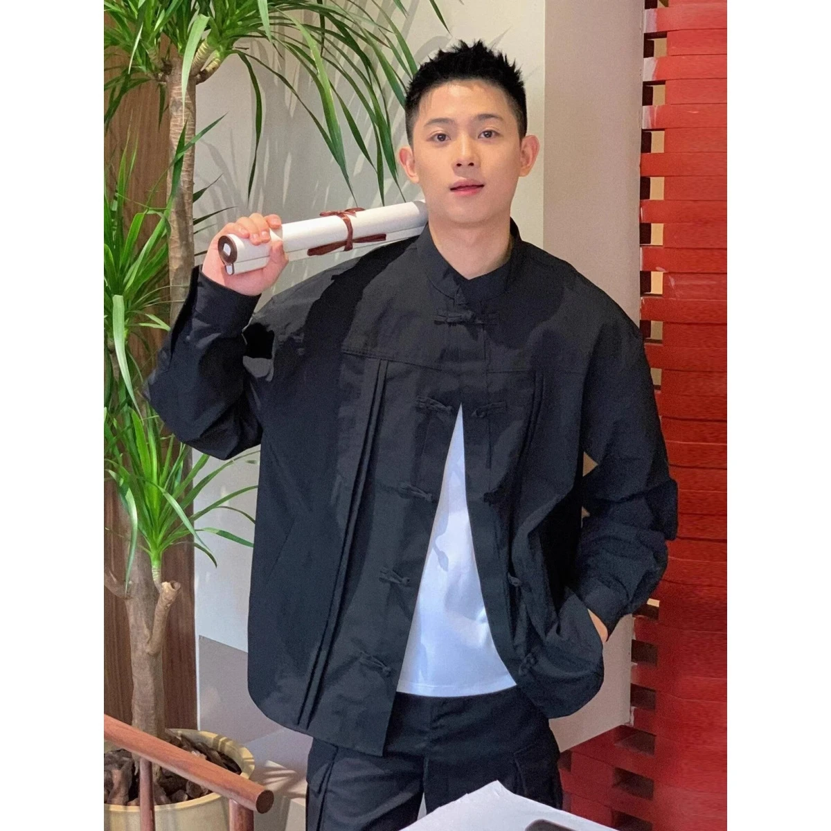 

Новая весенняя китайская повседневная рубашка с длинным рукавом, на одной пуговице, легкая, роскошная верхняя одежда из полиэфирного волокна, свободный крой