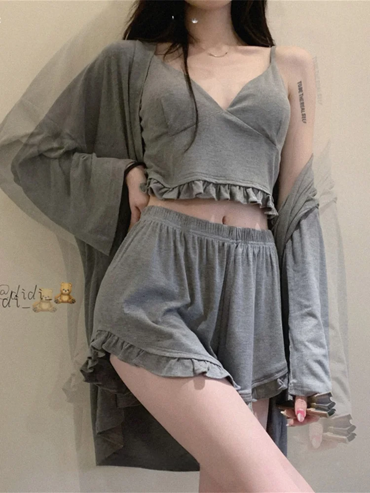 

Нижнее белье из чистого хлопка с накладкой на грудь. Летняя свободная тонкая домашняя одежда. Комплект футболок. Сексуальная верхняя одежда на бретелях. Подходит для весны.