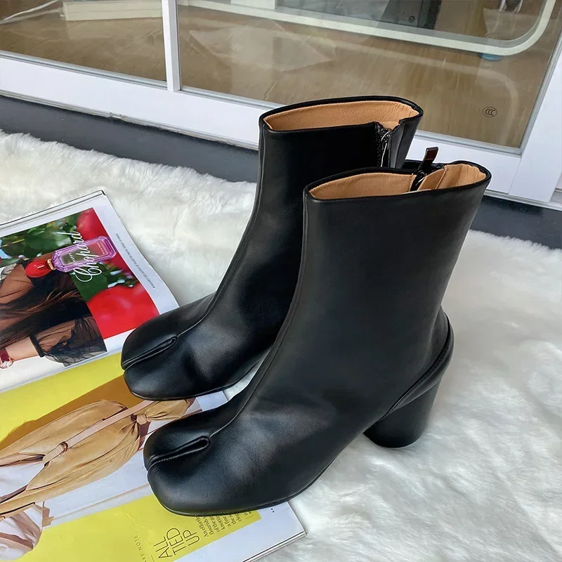 2024 Luxury Brand Designer Split Toe Ankle Boots New Fashion Chunky Round High Heels Women Boots Winter Tabi Shoes Short Boots