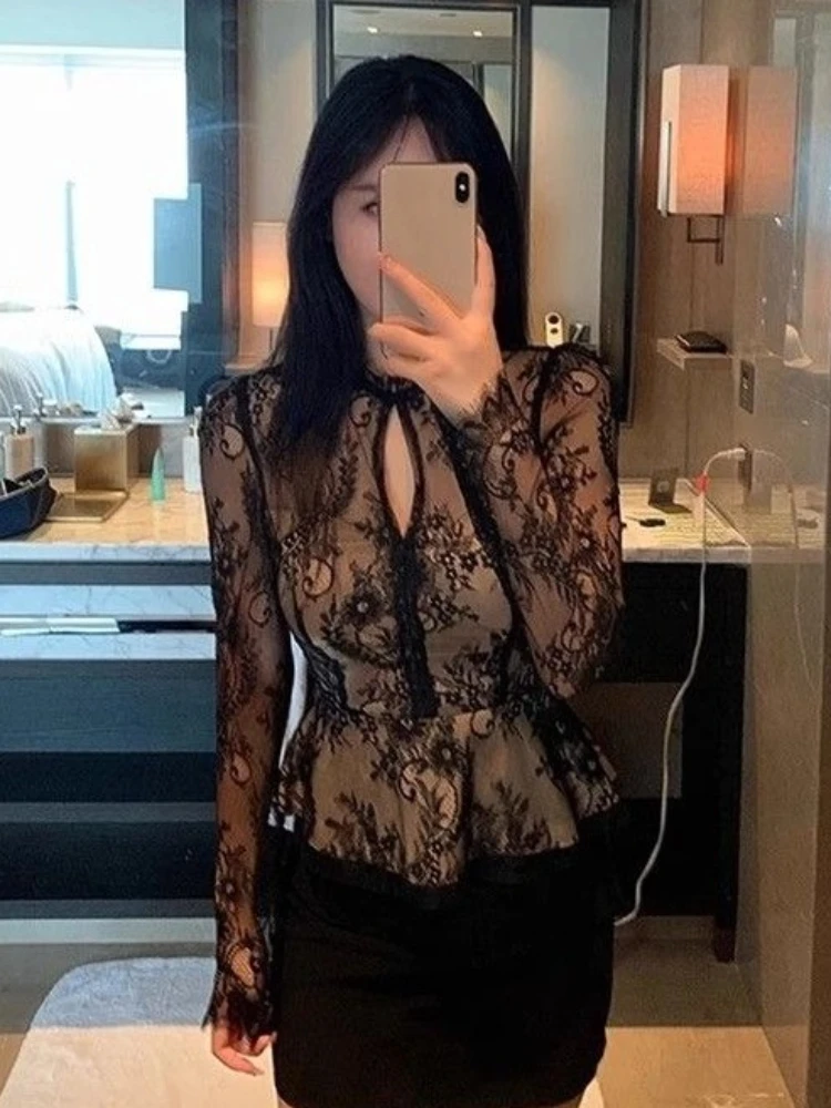 

French Style Design Shirts Long Sleeved Temperament Top for Women Autumn Winter Blouses 2025 New High-end Slim Fit Lace Clothing