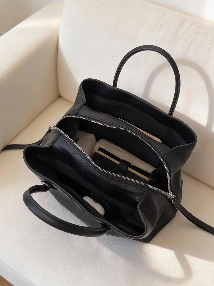 

Женская кожаная большая сумка Bla, новинка 2025, высококачественная сумка для боулинга с наклонным крестом на одно плечо, Boston Bag Sli Briti Sle для отдыха...