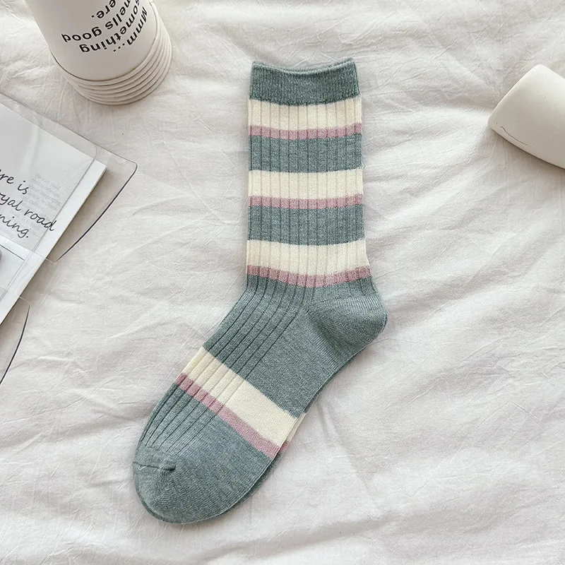 Women\'s Autumn Winter Socks Mid Tube Socks Cashmere Socks Thick Sock Solid Color Simple Tide Socks Floor Fashion Socks Wholesale
