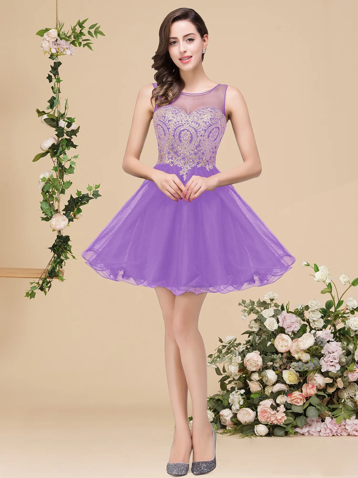 

2025 Bridesmaid Dresses with Gold Appliques Embroidered Top Sleeveless Tulle A-line Skirt Short Gowns for Wedding Party CPS362