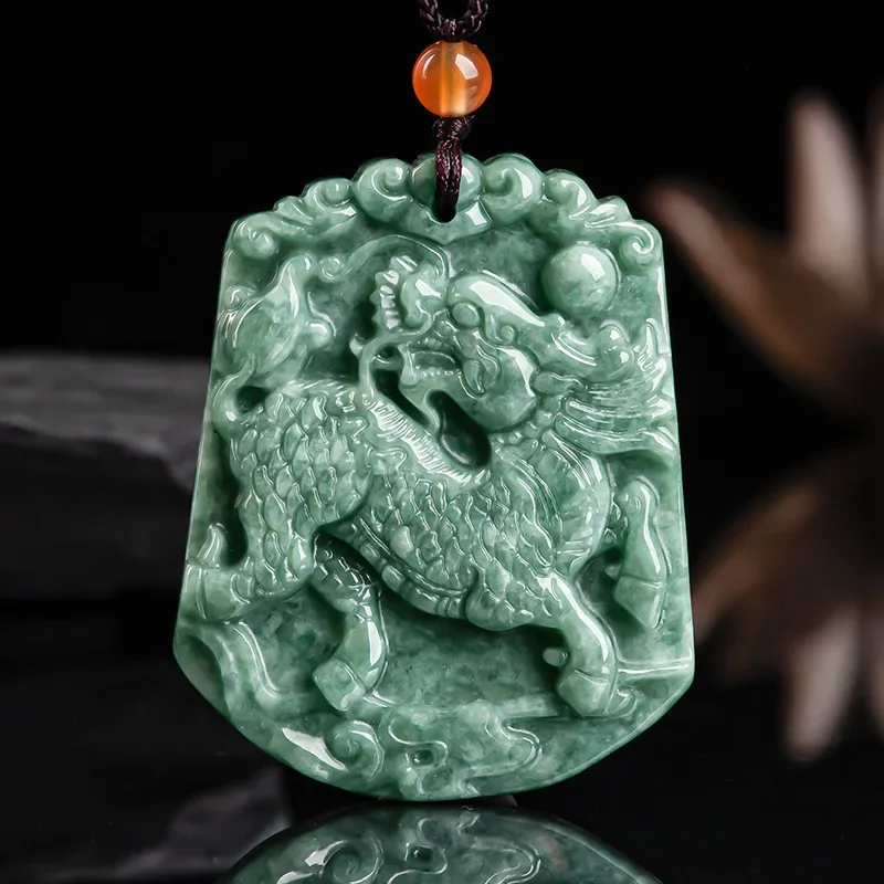 

Burmese Jade Qilin Pendant Choker Carved Natural Accessories Green Gift Fashion Emerald Jadeite Necklace Jewelry Amulets Amulet