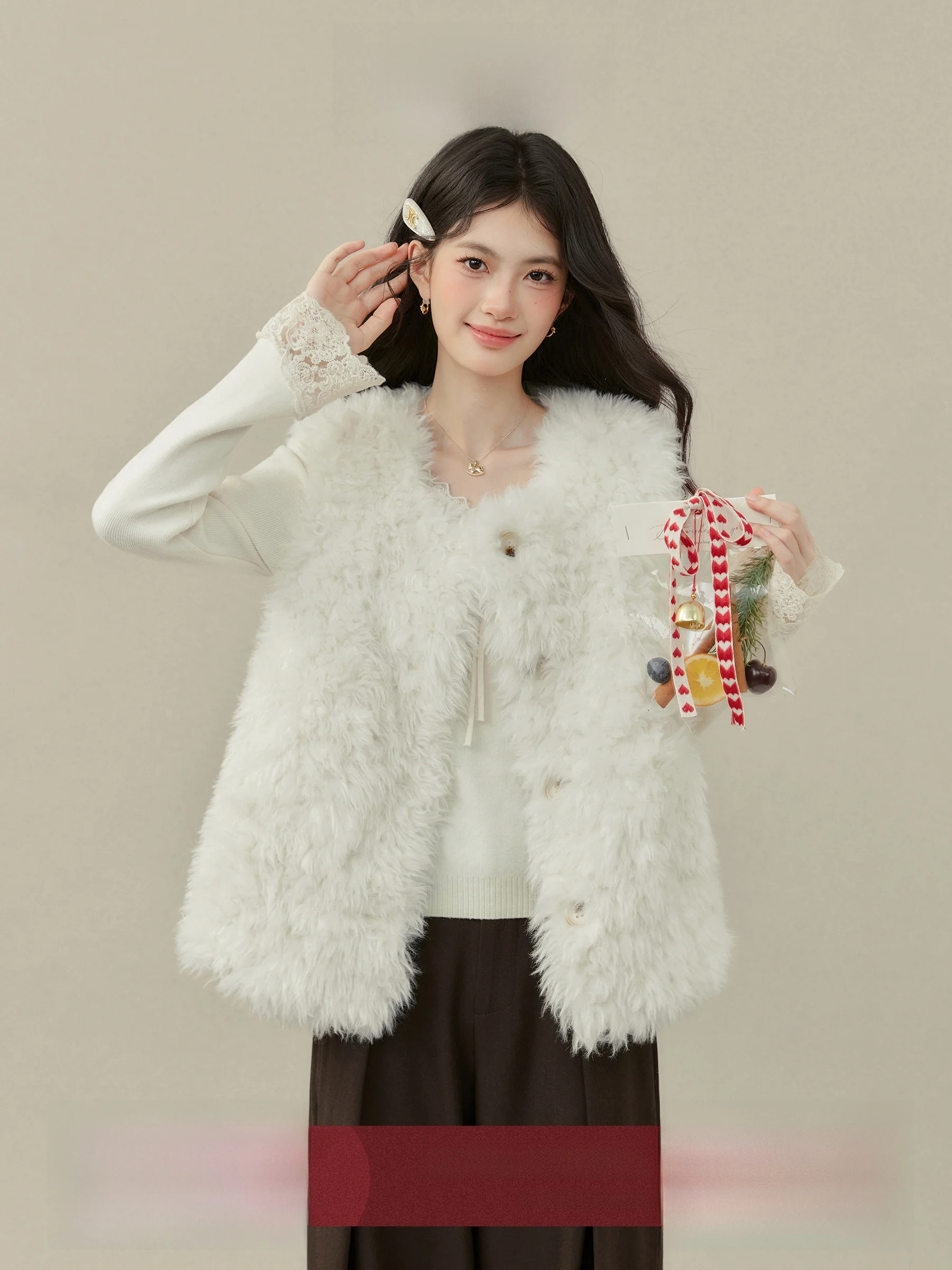 

Объемный пуховик-жилет Cloud Mousse для женщин: теплая верхняя одежда для осени и зимы, V-образный вырез, цветной, для многослойных образов