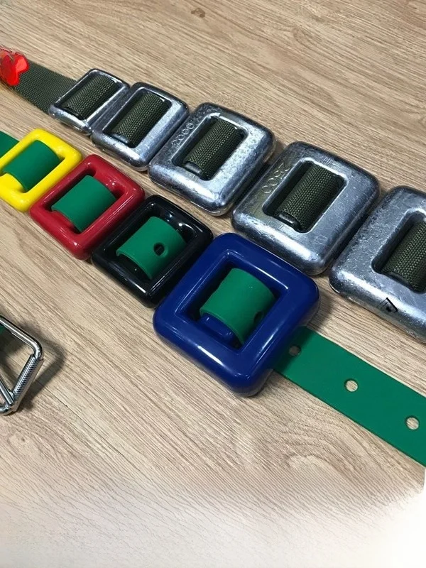 

Пояс для дайвинга с пластиковым утяжелителем 4 кг и свинцовыми блоками 1 кг для дайвинга и водных видов спорта, регулируемый поясной ремень для снорклинга