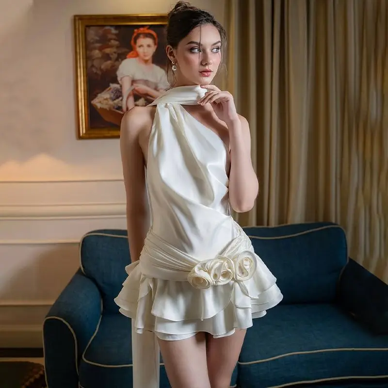 夏のサテンのセクシーな背中の開いた 3D 花の女性のドレス白ホルター A ラインドレス女性の春スリムエレガントなパーティークラブウェア Vestidos