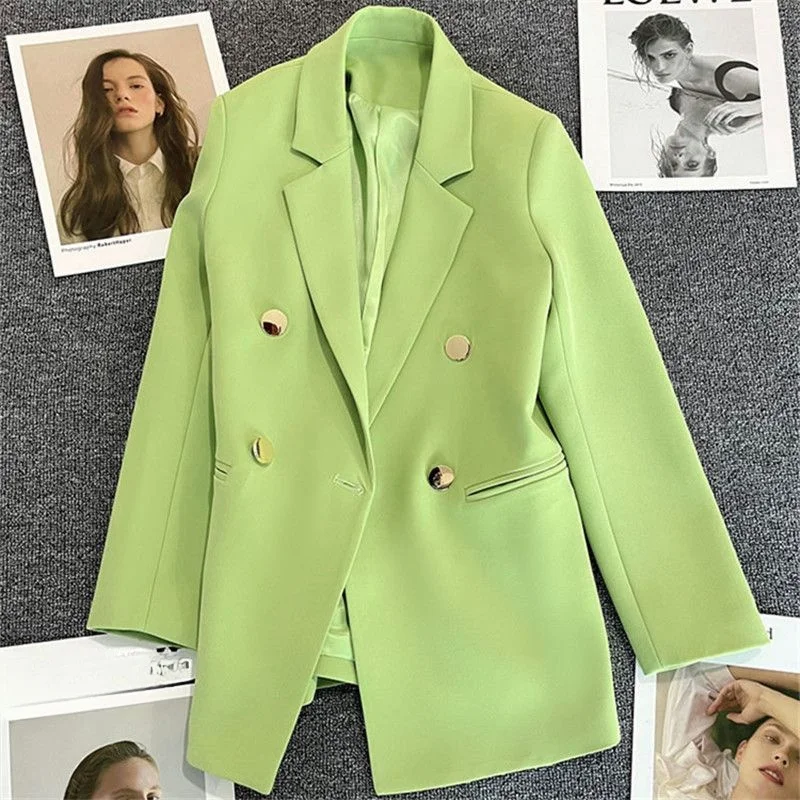 Giacca piccola con fibbia in metallo per donna inverno 2024 nuovo doppio petto semplice cappotto allentato dentellato solido OL blazer eleganti