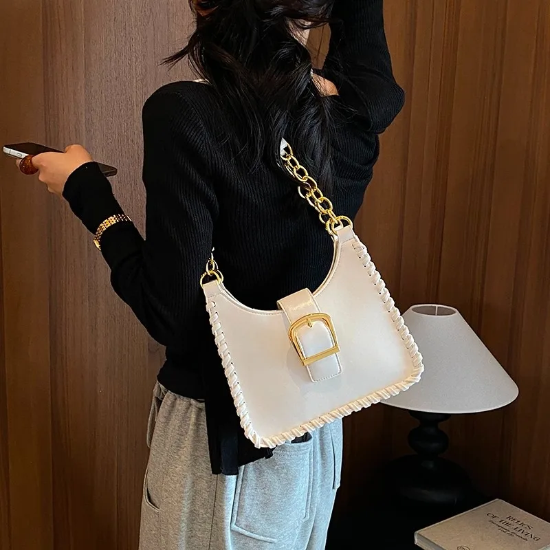 Elegant and chic style crossbody bag, high-quality women's shoulder bag, equipped with luxurious adjustable shoulder straps