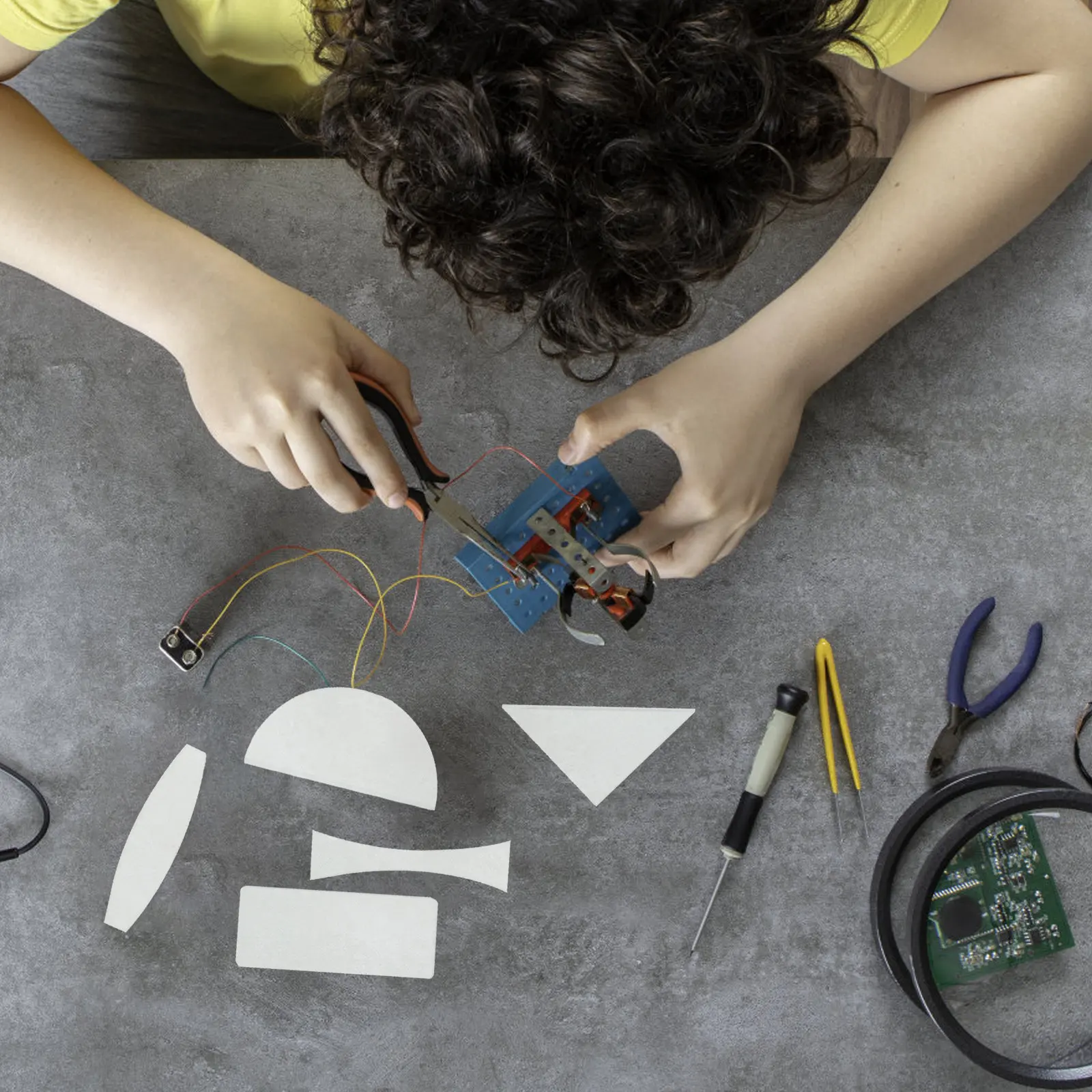 

Набор из 5 стеклянных линз для оптических экспериментов по физике: полукруглые, треугольные, прямоугольные линзы для точного изучения света