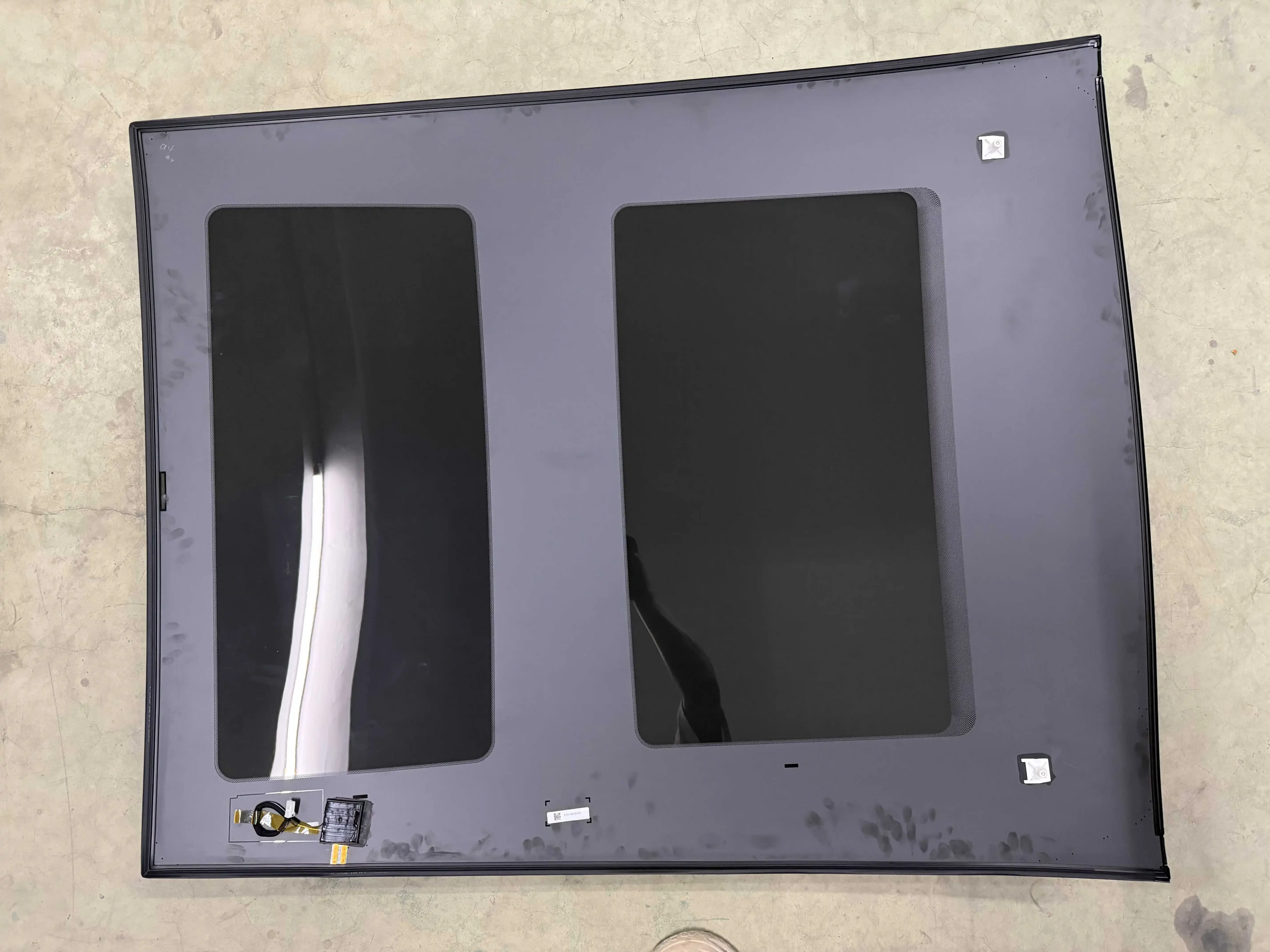 Brand New Original Roof Window Transparent Panoramic Sunroof Moonroof Roof Glass With Color Adjustable