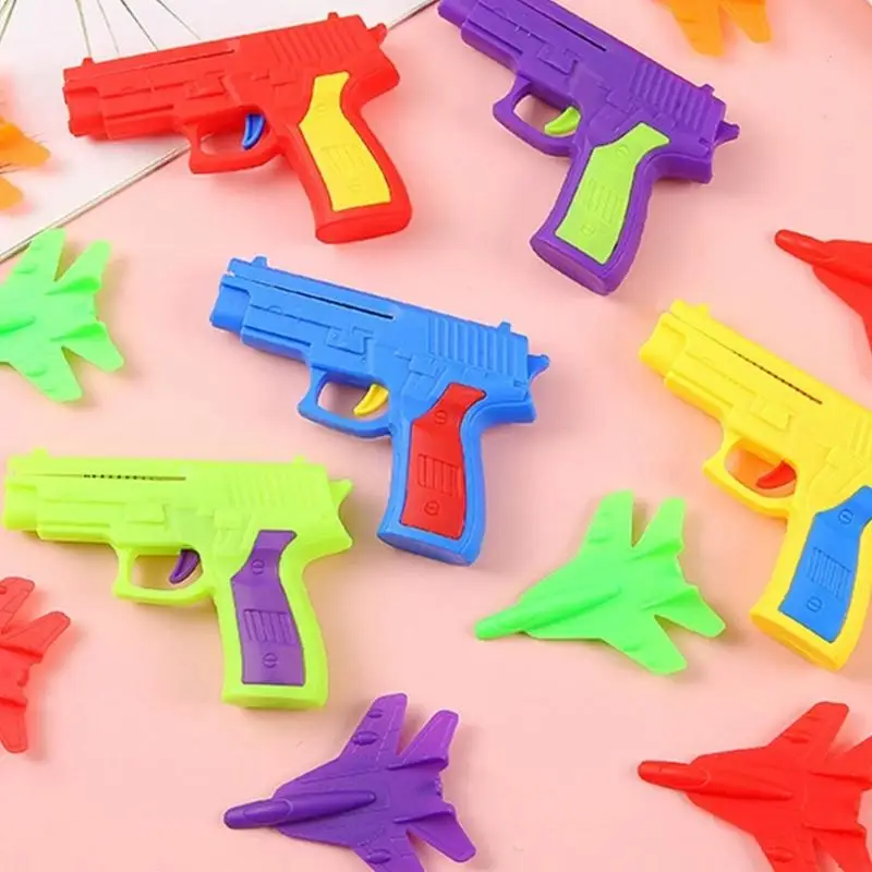 23GDハンドスロー航空機のおもちゃ屋外の子供たちは銃を立ち上げますおもちゃ家族パーティーの活動