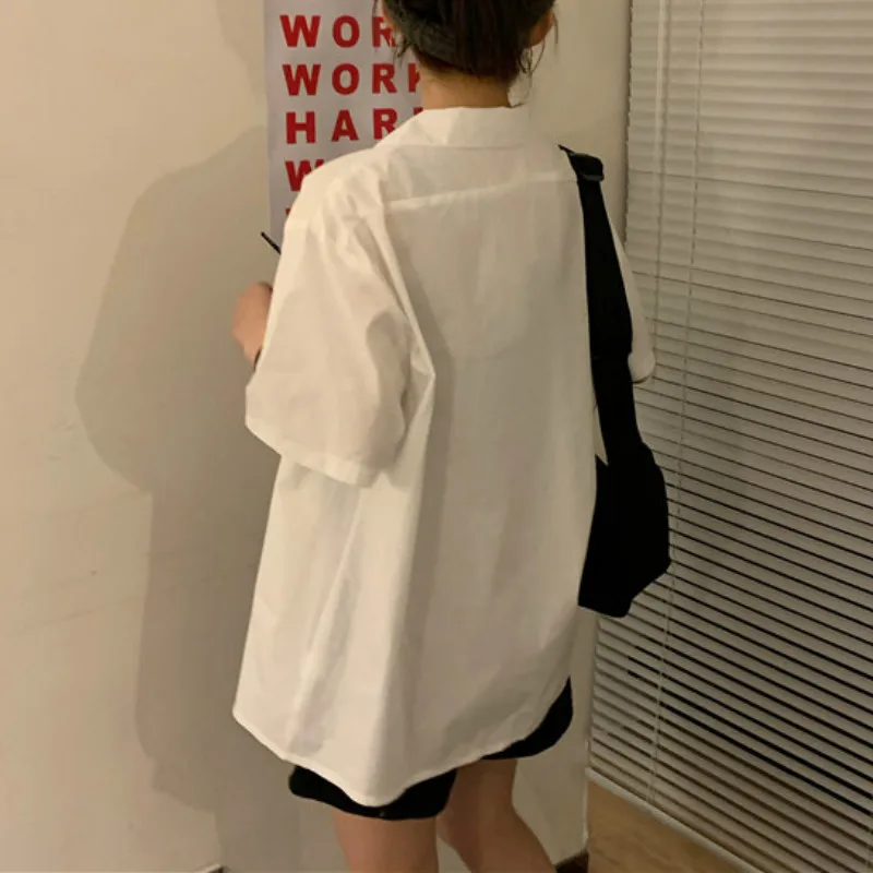 女性のための半袖ミニマリストスタイルのTシャツ,韓国スタイルのシックなトップ,すべてにマッチ,流行のランドセル,女の子のための服