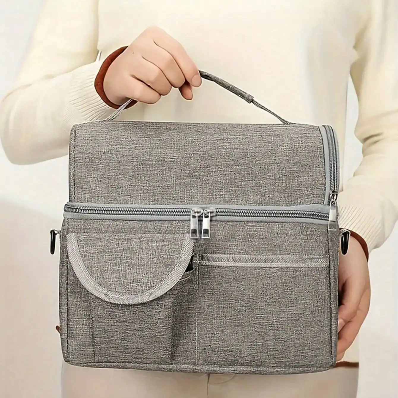 

Grey double-layered insulated bag, breast milk storage bags, feeding bottles, mummy bag, food insulated bag