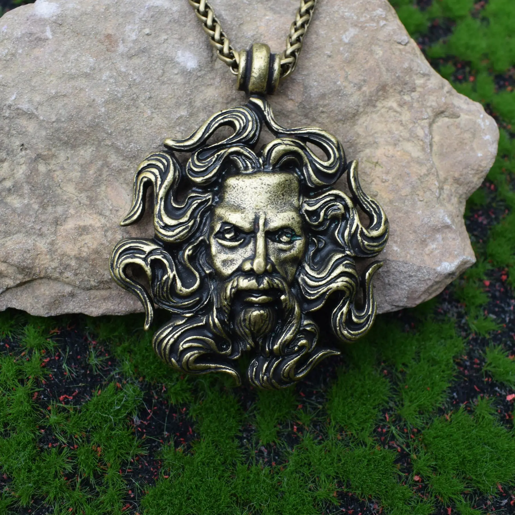 قلادة تميمة أبولو إله الشمس العتيقة للرجال والنساء ، قلادات أسطورية ، مجوهرات حرب سلافية ثقيلة كبيرة