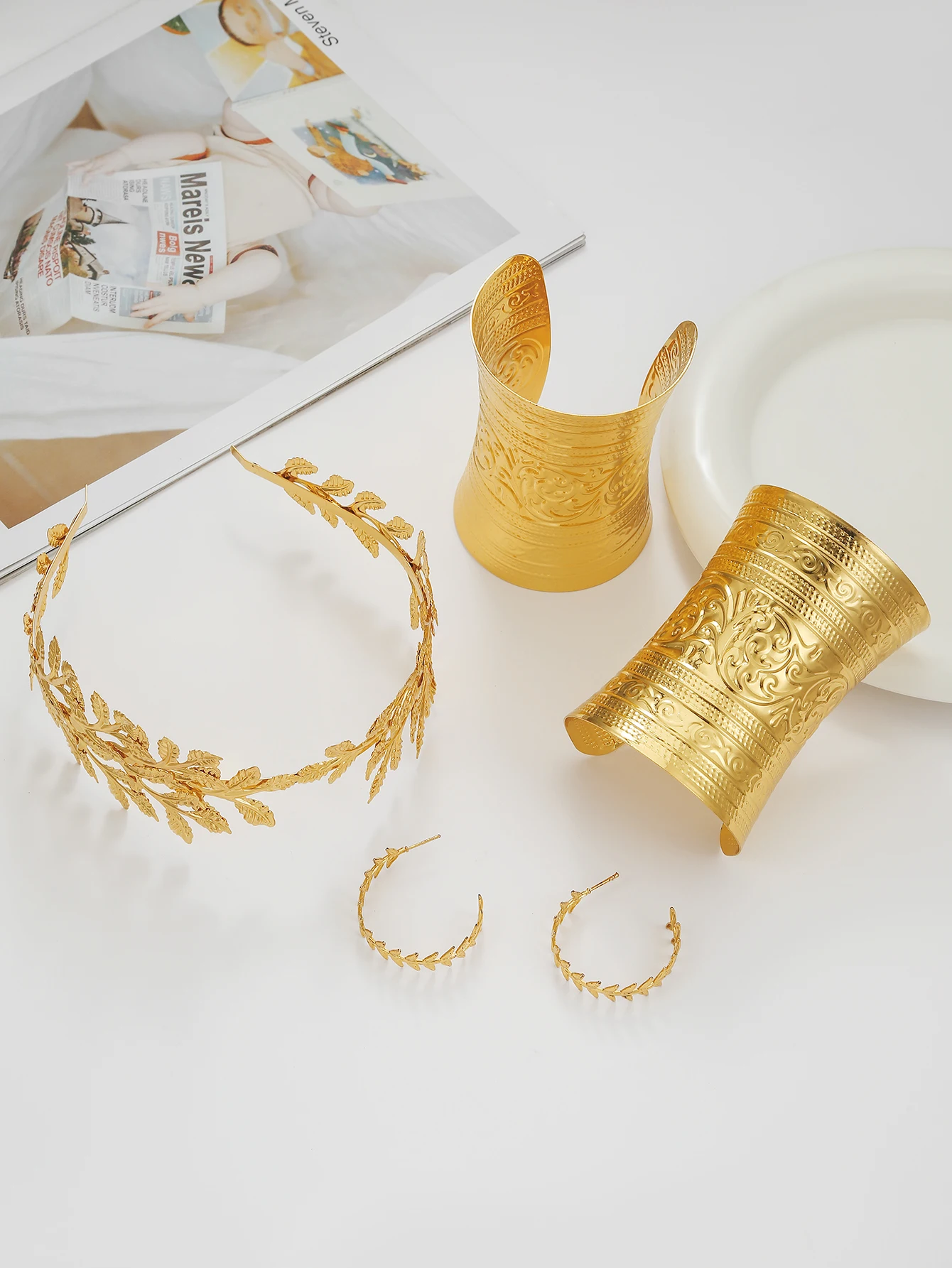 Wreath Headband, Bracelet, and Earrings Set: Greek and Roman Goddess-themed Costume Accessories for Halloween Costume Parties