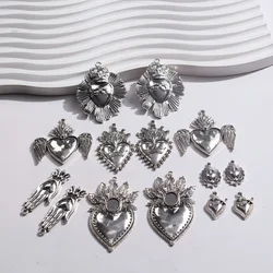 7 āļĢāļđāļāđāļāļ Silver Plated āļāļēāļāļāļĨāļīāļ Sacred Heart āļāļĩāđ DIY Charms āđāļāļĢāļ·āđāļāļāļāļĢāļ°āļāļąāļāļŦāļąāļāļāļāļĢāļĢāļĄāļāđāļē K707