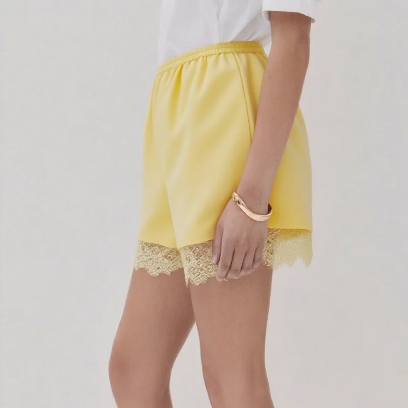 2025 Pantaloncini eleganti in pizzo di raso per donna Pantaloncini casual in vita elastica Pantaloni corti estivi eleganti a vita alta Lady Loungewear