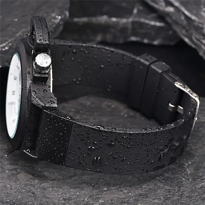 XINEW-Reloj de pulsera deportivo para hombre, cronógrafo de cuarzo, con correa de goma, Simple, con fecha, color negro, 2024